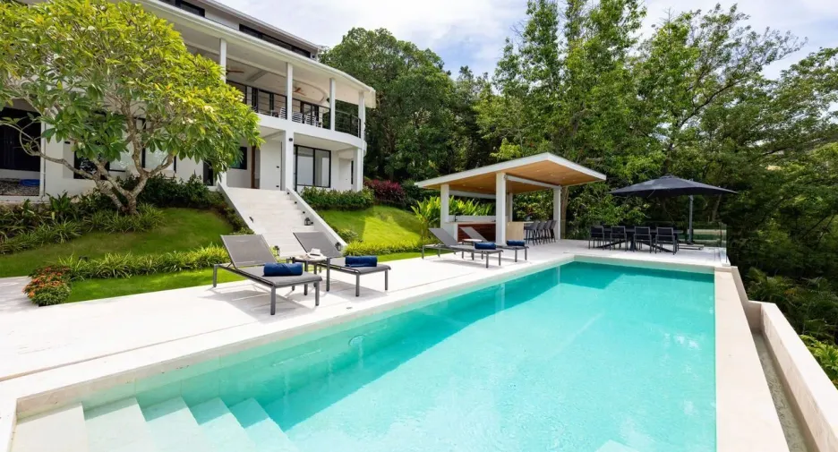 For sale 4 bedrooms house in Ko Samui, Surat Thani