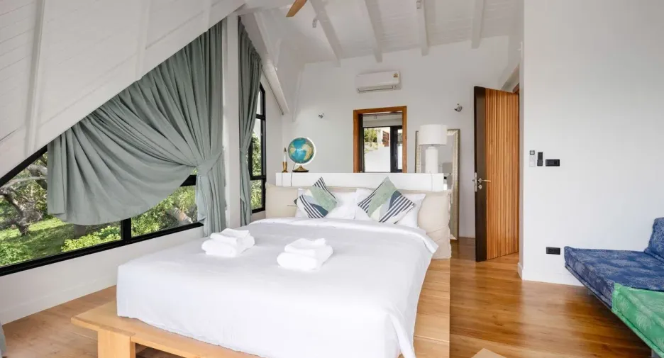 For sale 4 bedrooms house in Ko Samui, Surat Thani