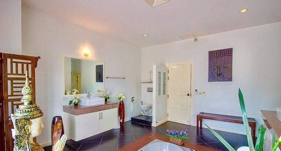 For sale and for rent 4 bedrooms villa in Hua Hin, Prachuap Khiri Khan