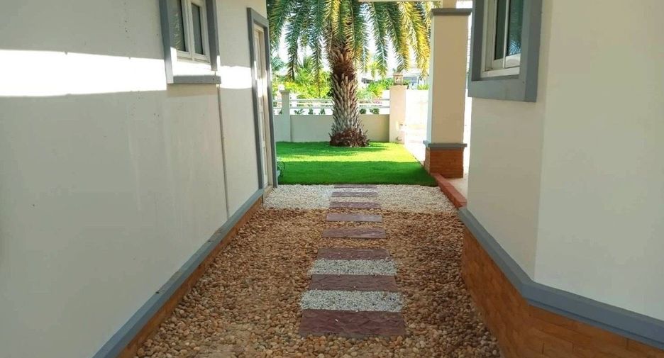 For sale and for rent 4 bedrooms villa in Hua Hin, Prachuap Khiri Khan