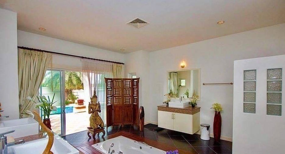 For sale and for rent 4 bedrooms villa in Hua Hin, Prachuap Khiri Khan