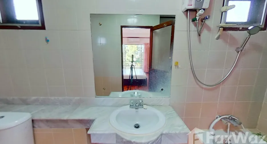 For sale 3 bedrooms house in Hang Dong, Chiang Mai