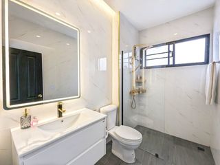 À vendre et à louer 7 chambres maison à Bang Lamung, Chonburi