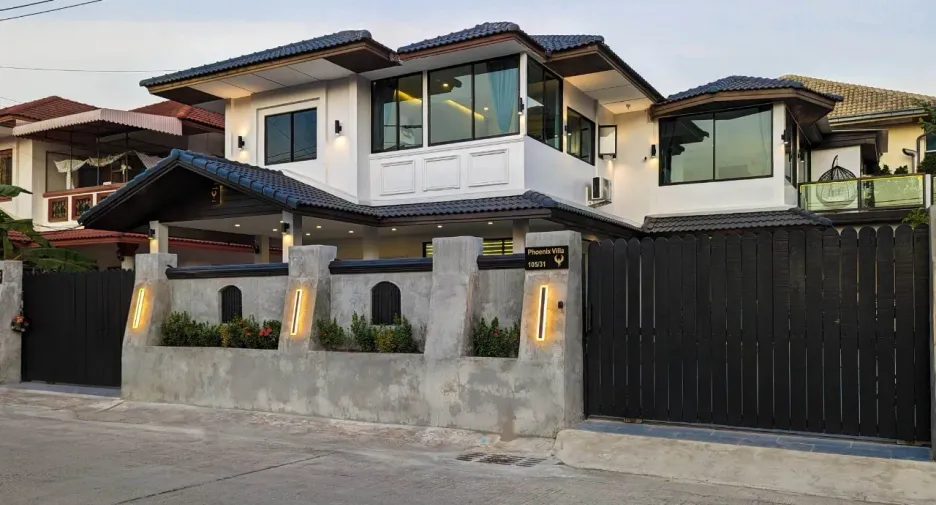 出售 和 出租 7 卧室 独立屋 在 Bang Lamung, Chon Buri