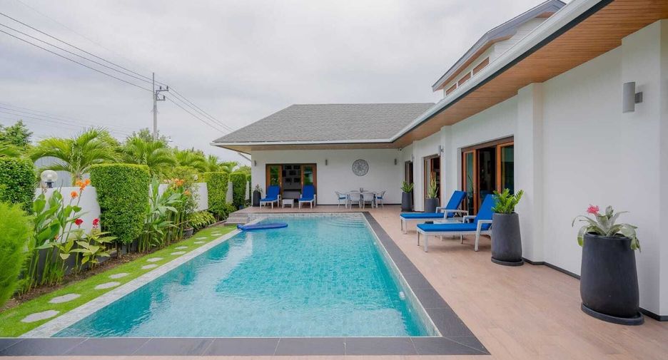 For rent 4 ベッドルーム villa in Hua Hin, Prachuap Khiri Khan