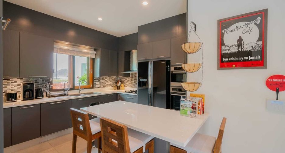 For rent 4 ベッドルーム villa in Hua Hin, Prachuap Khiri Khan