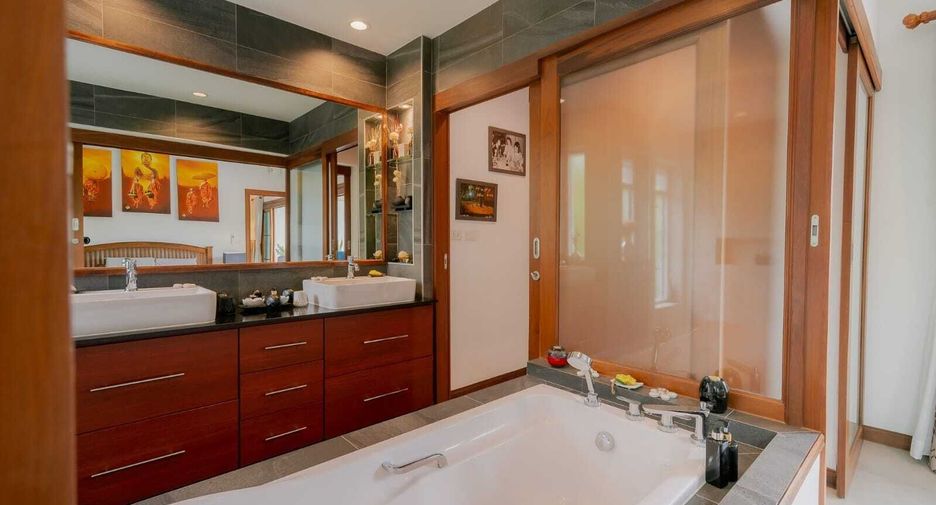For rent 4 ベッドルーム villa in Hua Hin, Prachuap Khiri Khan
