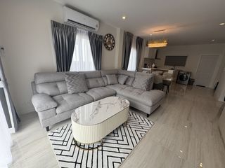 For rent 4 bedrooms house in Mueang Chiang Mai, Chiang Mai