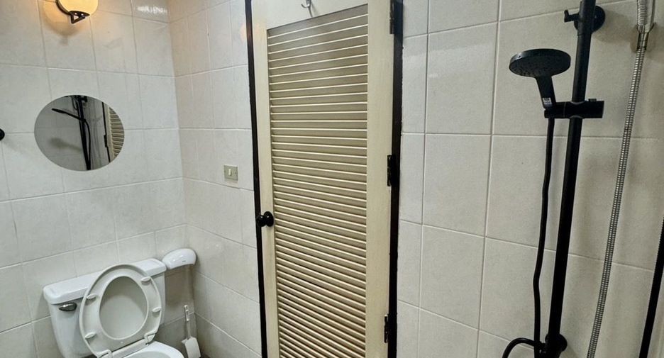 For sale and for rent 2 bedrooms condo in Bang Na, Bangkok