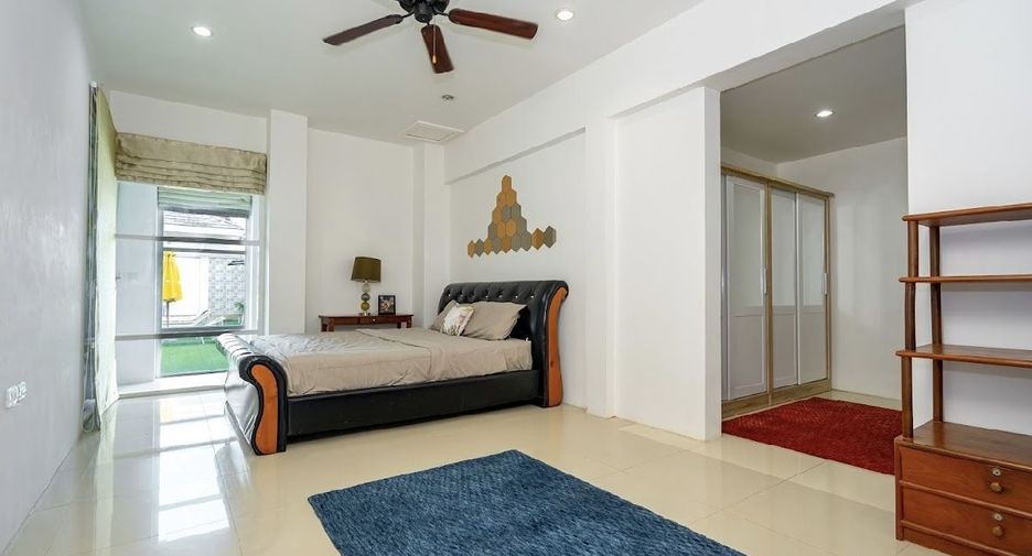 For sale and for rent 10 bedrooms retail Space in Thalang, Phuket