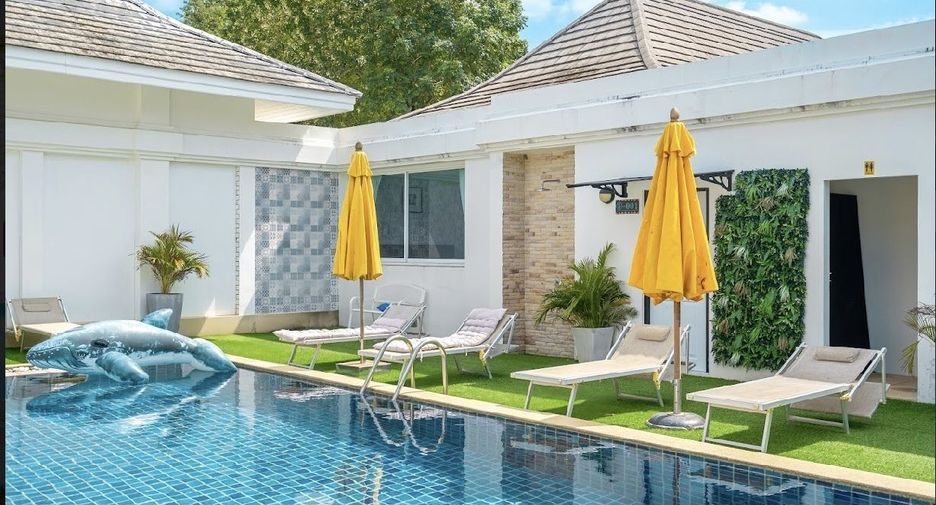 For sale and for rent 10 bedrooms retail Space in Thalang, Phuket