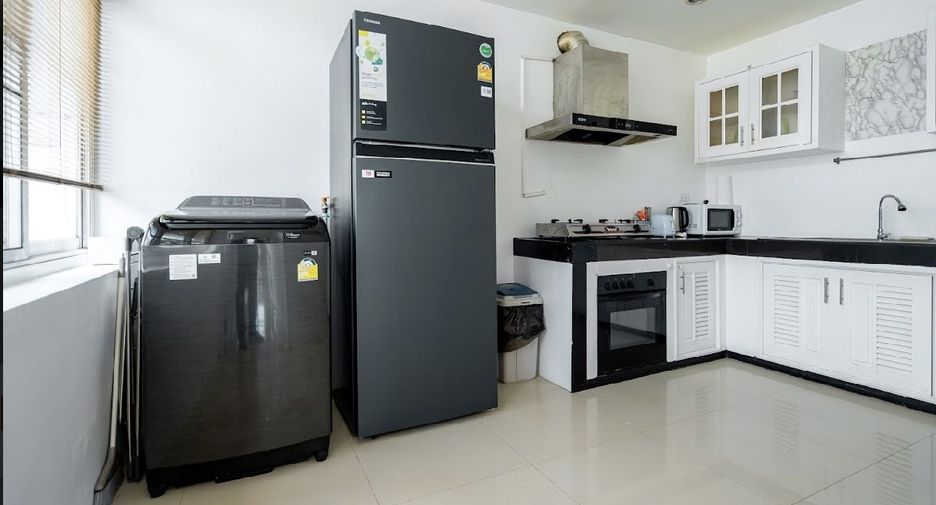 For sale and for rent 10 bedrooms retail Space in Thalang, Phuket