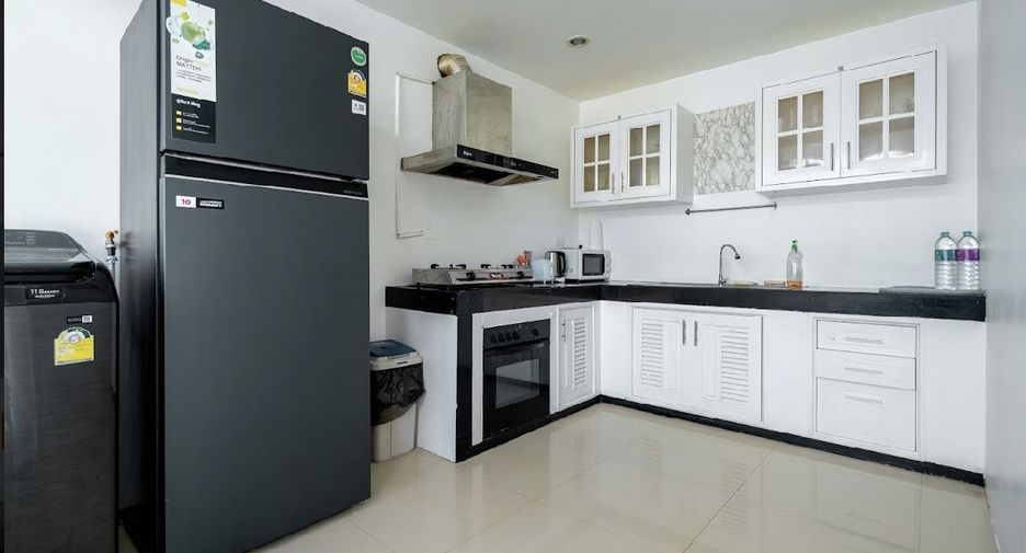 For sale and for rent 10 bedrooms retail Space in Thalang, Phuket