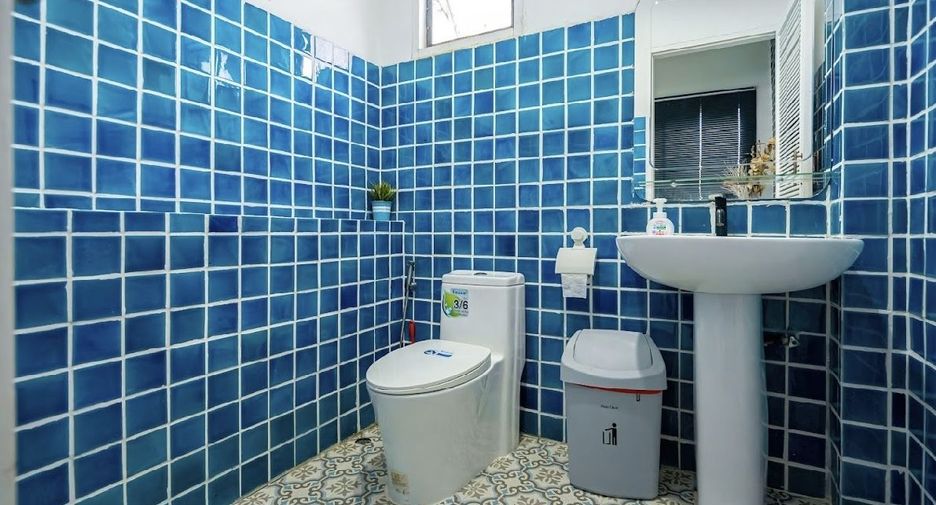 For sale and for rent 10 bedrooms retail Space in Thalang, Phuket