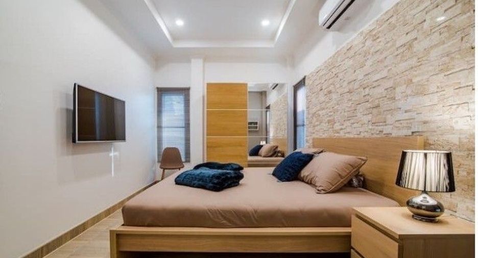 For rent 4 bedrooms house in Hua Hin, Prachuap Khiri Khan