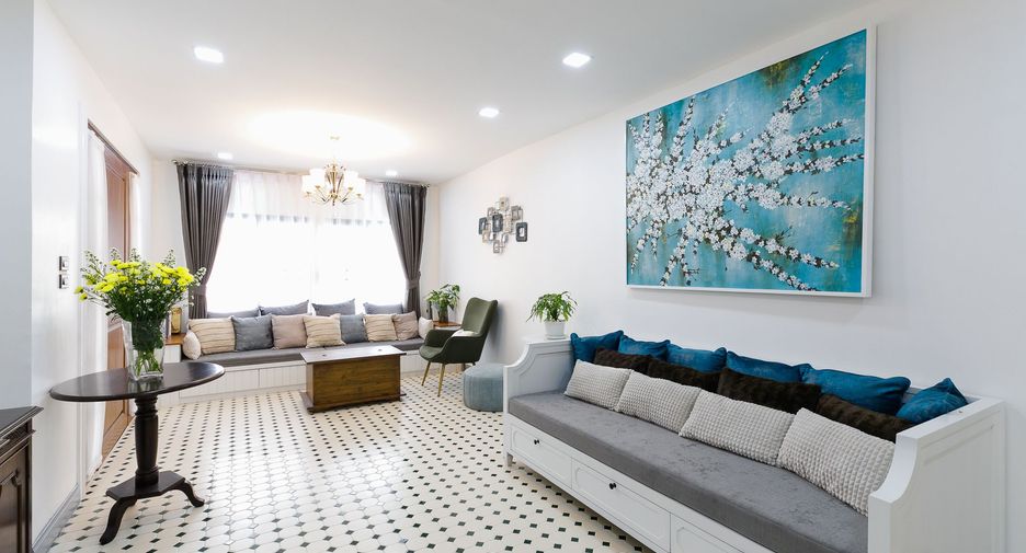 For sale and for rent 5 bedrooms villa in Mueang Chiang Mai, Chiang Mai