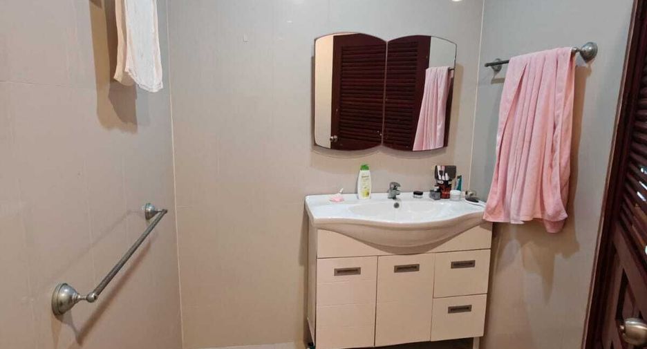For sale 6 bedrooms house in Ko Samui, Surat Thani