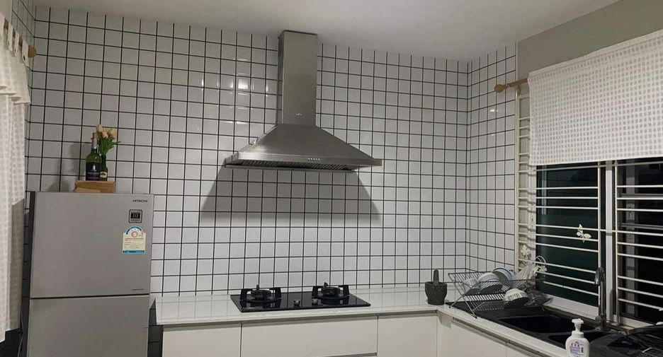 For rent 3 bedrooms house in San Sai, Chiang Mai