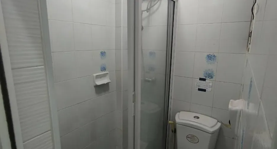 Casa adosada en venta de 2 habitaciones en Huai Khwang, Bangkok