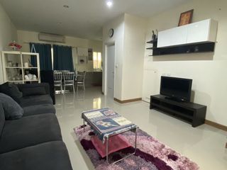 Reihenhaus zum Kauf und zur Miete mit 4 Zimmer in Suan Luang, Bangkok
