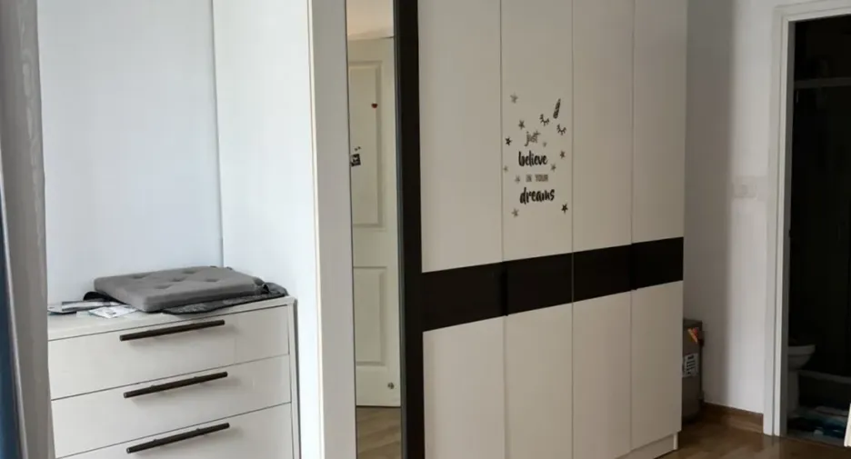 Casa adosada en venta y en alquiler de 4 habitaciones en Suan Luang, Bangkok