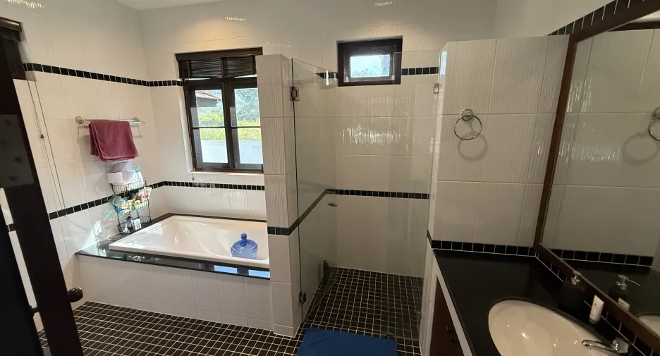 Villa en venta de 3 habitaciones en Pran Buri, Prachuap Khiri Khan