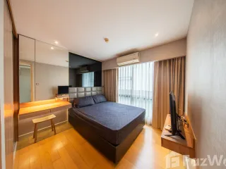 For sale 1 bed condo in Khlong Toei, Bangkok