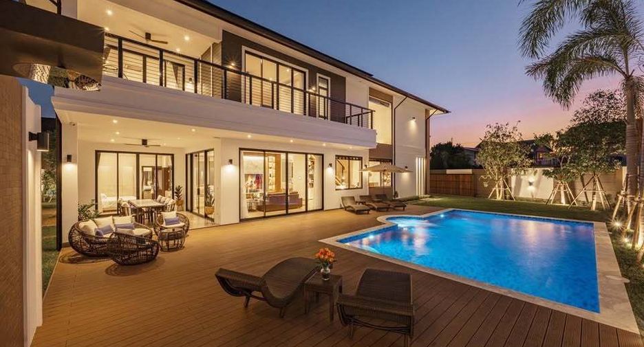 For sale 5 bedrooms villa in Mueang Chiang Mai, Chiang Mai