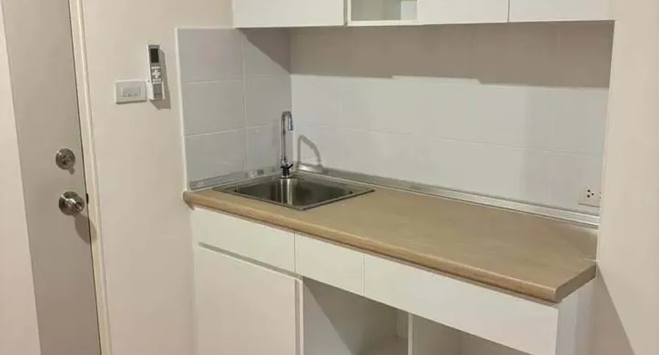 Condo en alquiler de 1 habitaciones en Bang Na, Bangkok