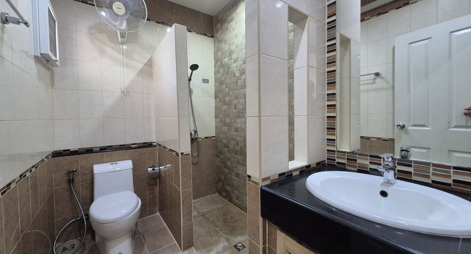 For sale 3 bedrooms house in Bang Lamung, Chonburi