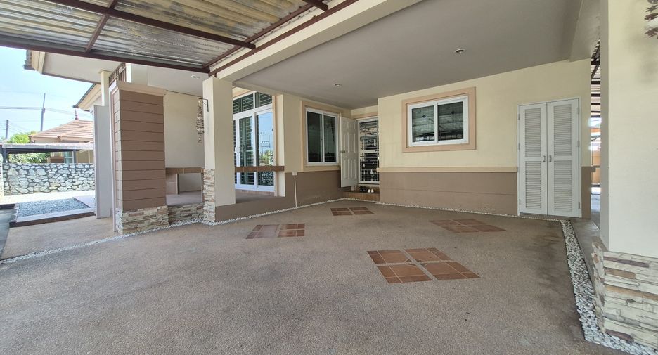 For sale 3 bedrooms house in Bang Lamung, Chonburi