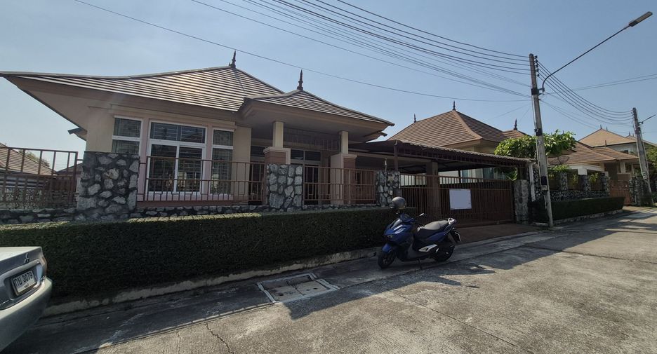 For sale 3 bedrooms house in Bang Lamung, Chonburi