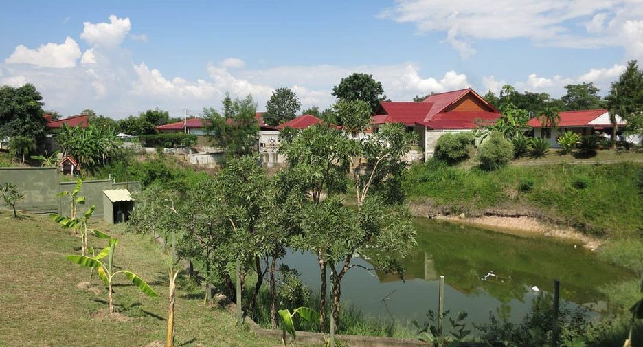 For sale 10 bedrooms villa in San Pa Tong, Chiang Mai