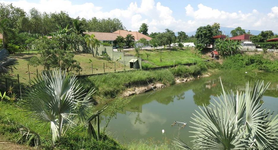 For sale 10 bedrooms villa in San Pa Tong, Chiang Mai