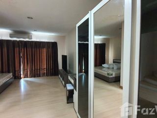 Reihenhaus zum Kauf und zur Miete mit 3 Zimmer in Bang Kapi, Bangkok