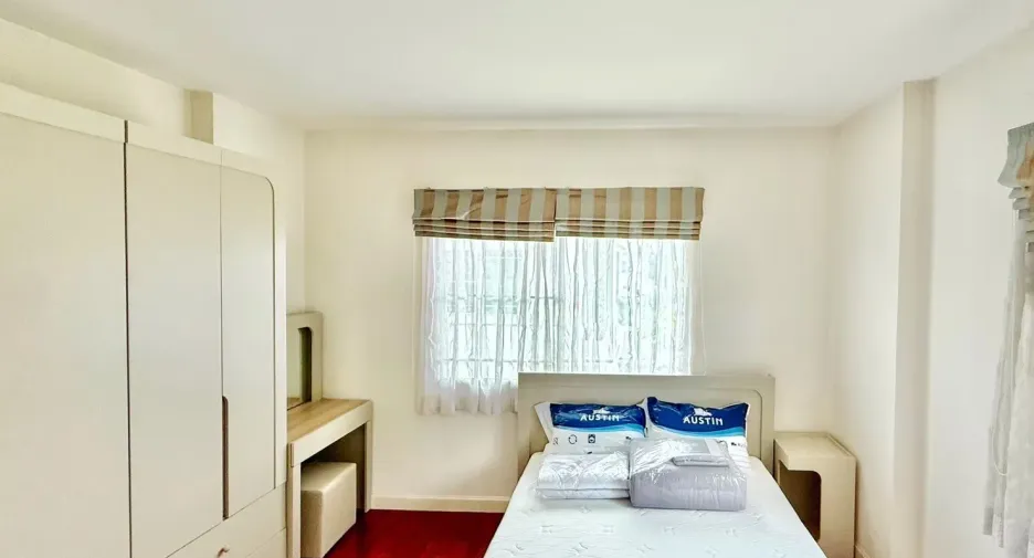 For rent 3 bedrooms house in Mueang Chiang Mai, Chiang Mai