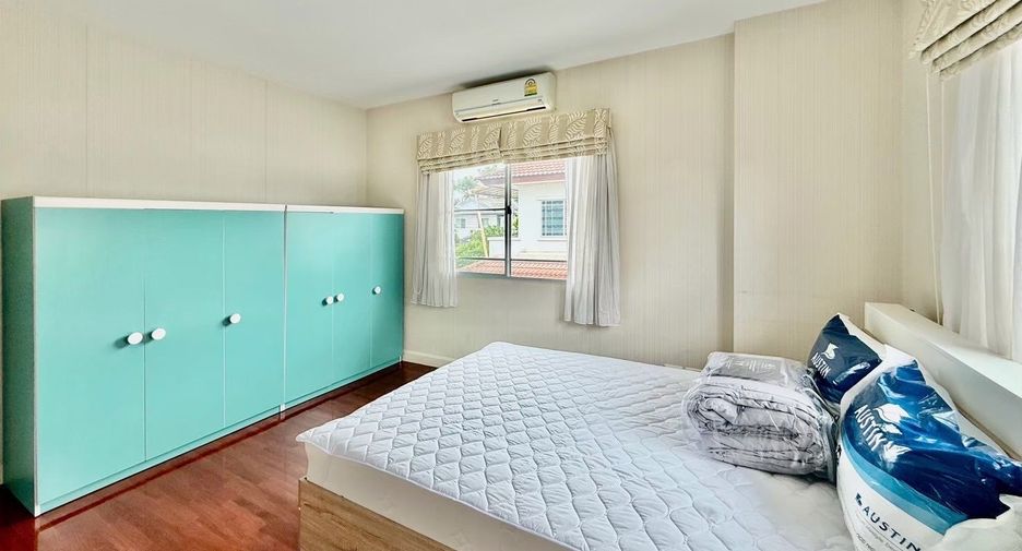 For rent 3 bedrooms house in Mueang Chiang Mai, Chiang Mai