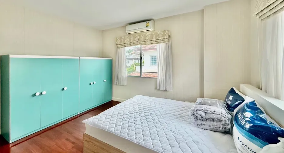 For rent 3 bedrooms house in Mueang Chiang Mai, Chiang Mai