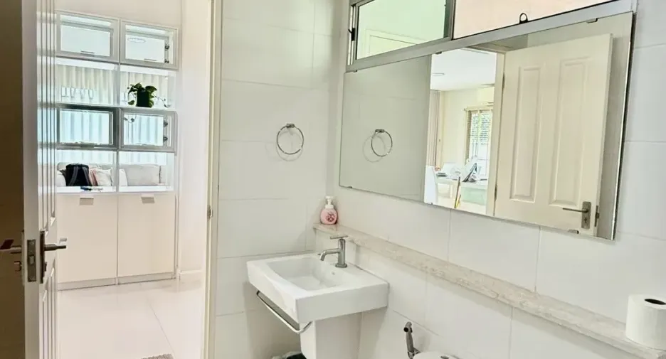 For rent 3 bedrooms house in Mueang Chiang Mai, Chiang Mai