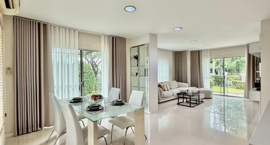For rent 3 bedrooms house in Mueang Chiang Mai, Chiang Mai