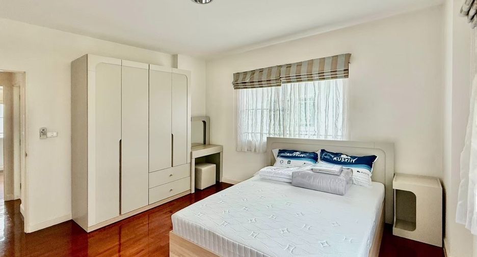 For rent 3 bedrooms house in Mueang Chiang Mai, Chiang Mai