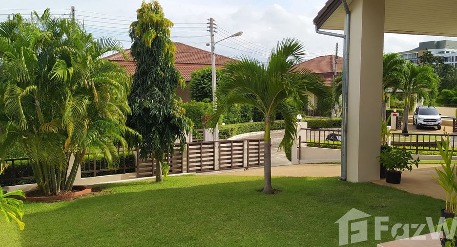 For sale 3 bedrooms house in Hua Hin, Prachuap Khiri Khan