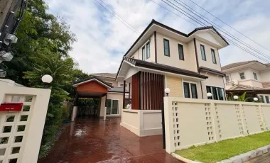For sale 3 bedrooms house in Thawi Watthana, Bangkok