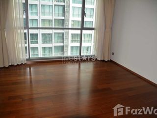 For sale 2 bedrooms condo in Watthana, Bangkok