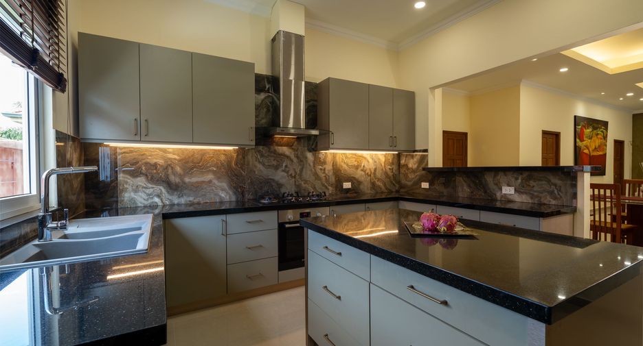 For sale 15 bedrooms villa in Bang Lamung, Chonburi