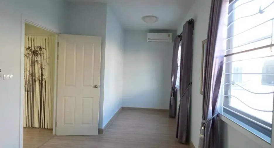 For sale and for rent 2 bedrooms townhouse in Bang Phli, Samut Prakan