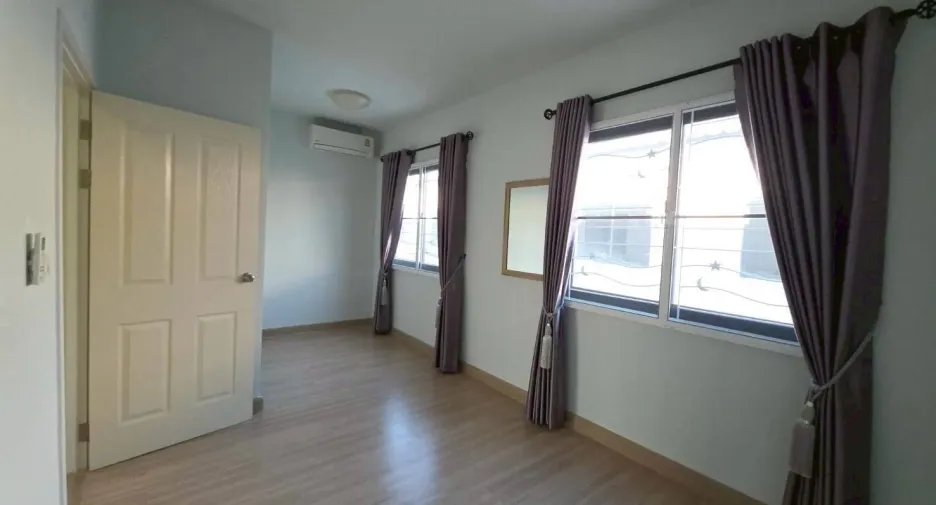 For sale and for rent 2 bedrooms townhouse in Bang Phli, Samut Prakan