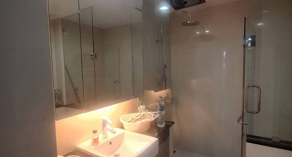 For sale 1 bed condo in Pathum Wan, Bangkok