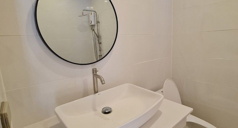 For sale 2 bedrooms townhouse in Mueang Chiang Mai, Chiang Mai