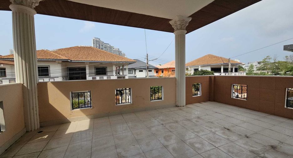 À vendre 4 chambres maison à Bang Lamung, Chonburi